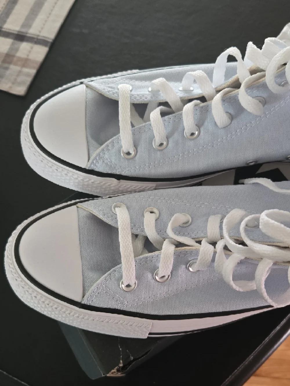 Converse High Top Sneakers - Pale Blue & White💙🤍 NEW - Picture 3 of 8